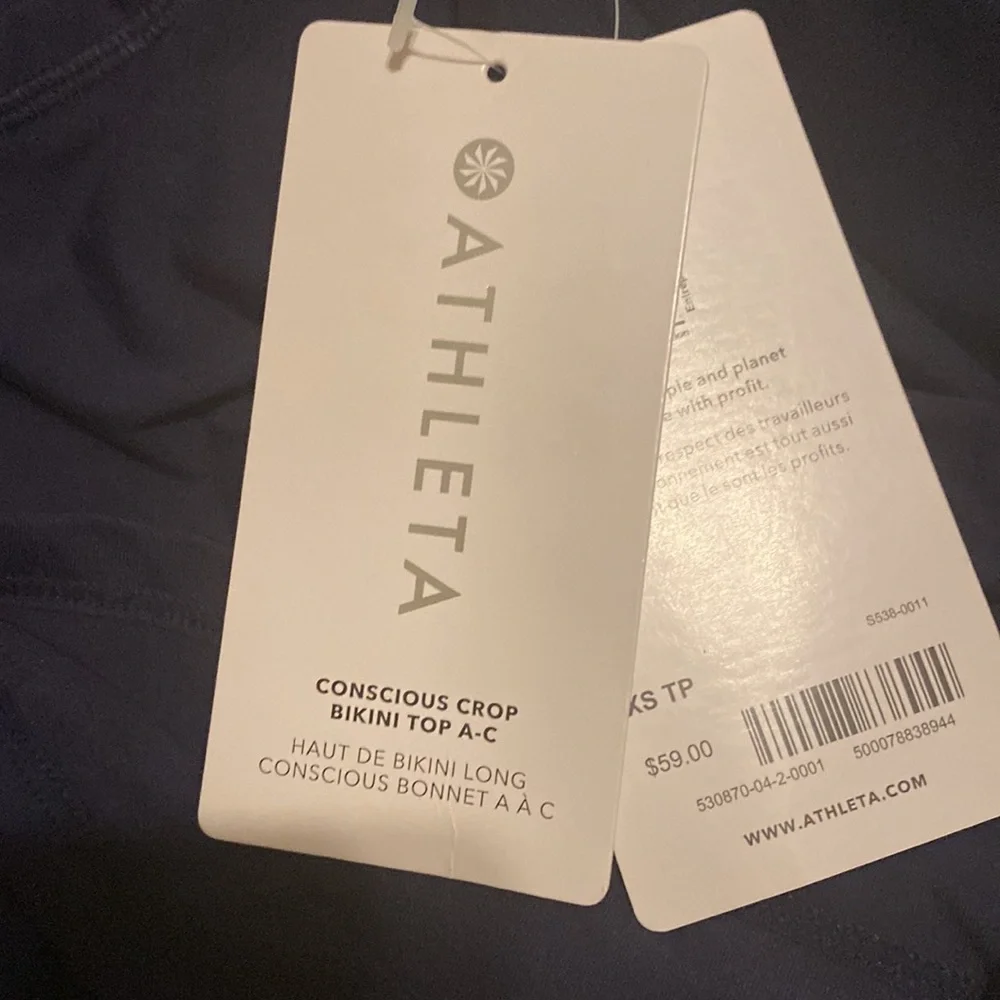 💙 Athleta Conscious Crop Bikini Top A-C // Dress Blue
